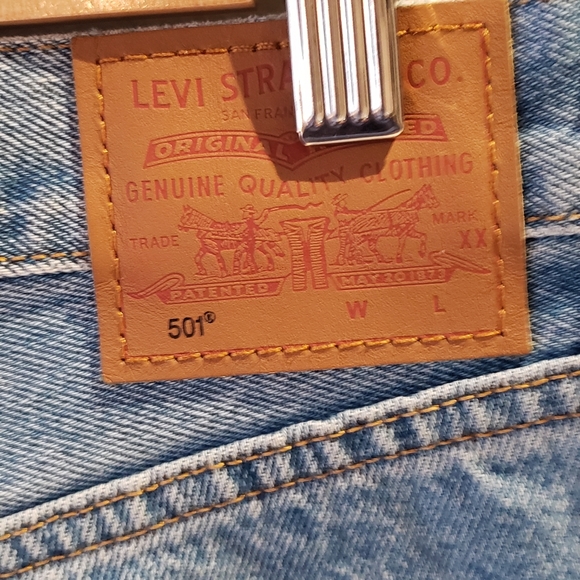 Levis 501 Jeans - Picture 4 of 4